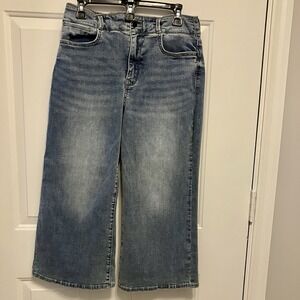 NYDJ Jeans 10‎ Blue Light Wash Wide Leg Crop Lift Tuck Tech Cool Embrace Womens